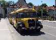 MAN-Haubenpostbus mit Anhänger