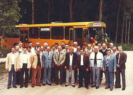 Das Ende der Kraftpost - Abschiedsfoto der Postbusfahrer