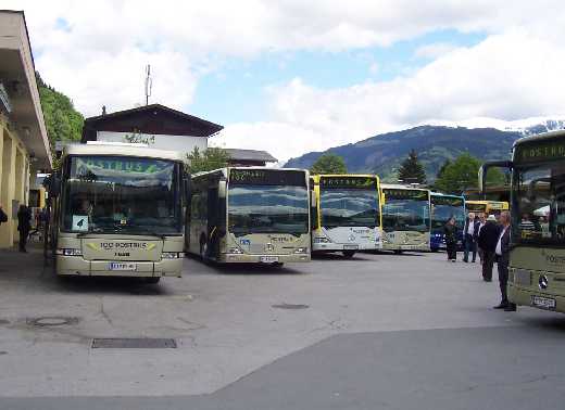 Auch moderne Fahrzeuge wurden gezeigt