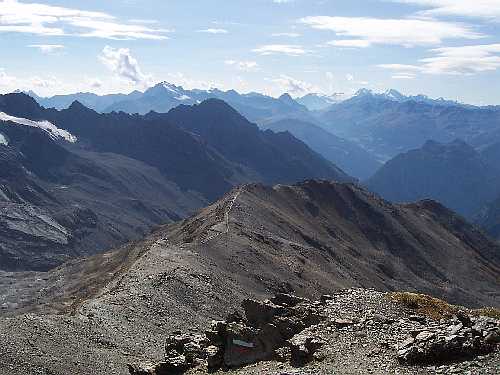 Blick vom Monte Scorluzzo über die italienischen Stellungen am Filone del Mot