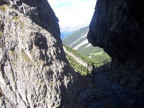 Der Weg durch die Uinaschlucht.