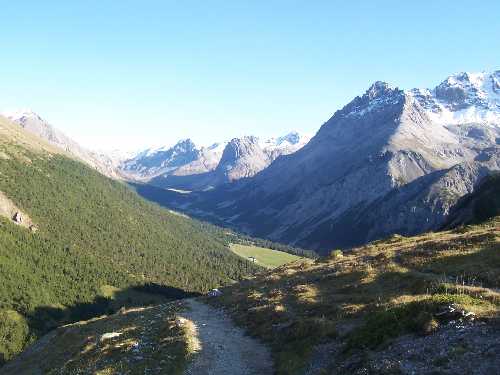 Blick ins Val Mora