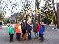 Wandergruppe im Park beim Speyerer Dom