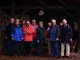 Wandergruppe bei der Rast am Lärchengarten